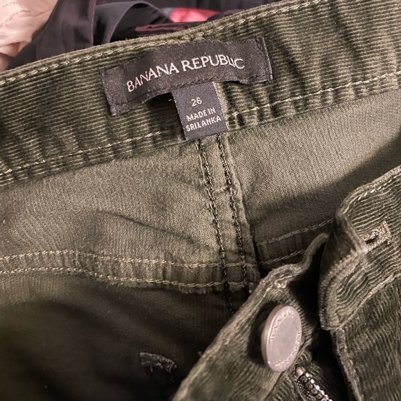 Banana Republic Olive Green Mid-Rise Skinny Corduroy Pants Size 26 - Picture 3 of 3